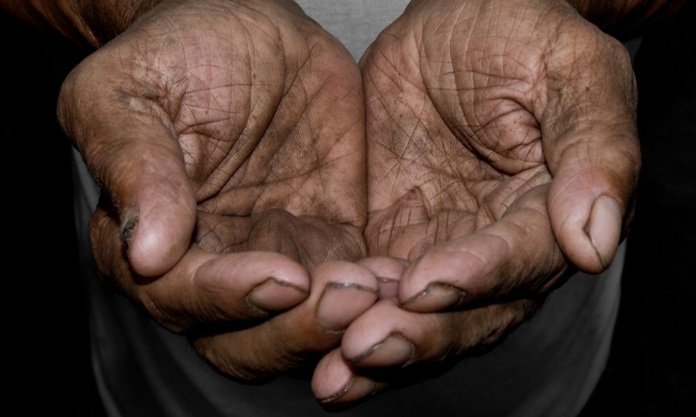 gifts-to-the-poor2
